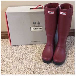 Hunter red lava rain boots